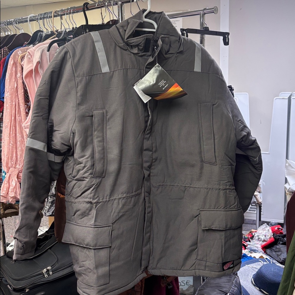 NWT Red Wing FR Winter Coat -SIZE: 4XL-R